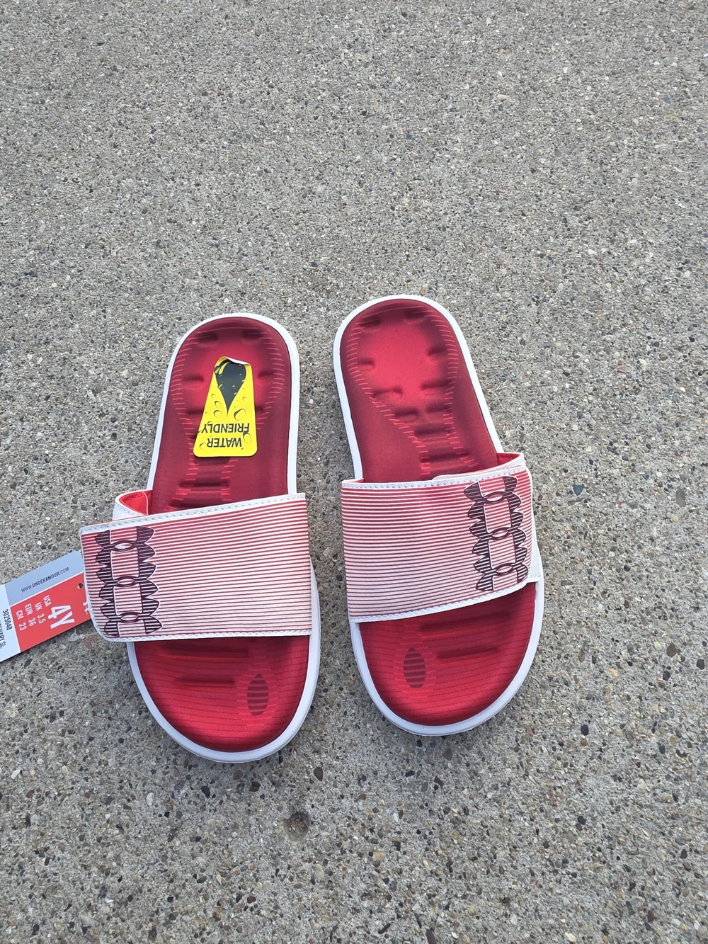 Under Armour Kids' Red Slide Sandals Comfortable Slip-On Youth Boys 4Y